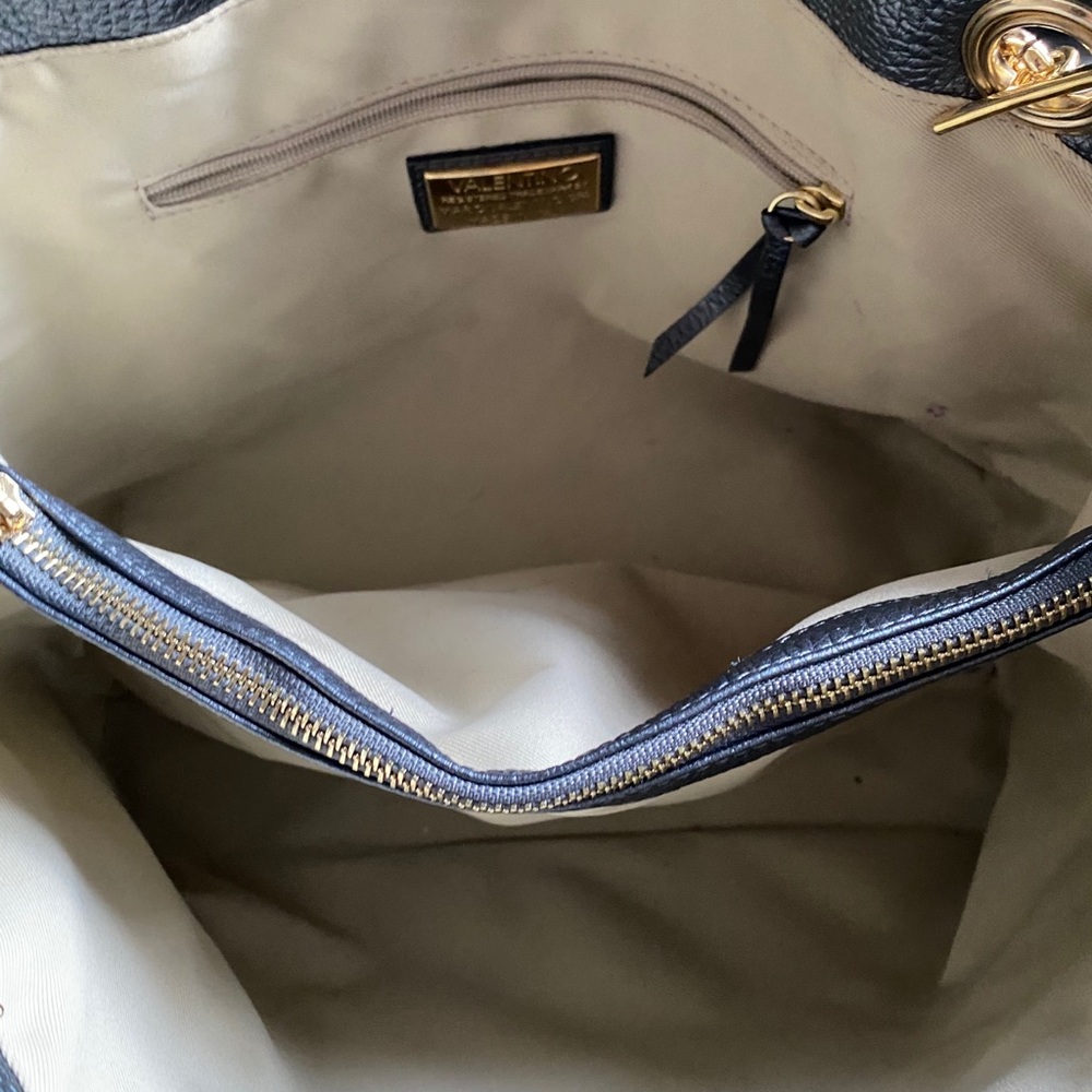 Valentino hobo chain tote GORGEOUS BAG!!! - Picture 2 of 7